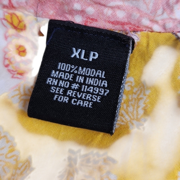 Tolani Multicolor Patterned Top - Picture 13 of 13